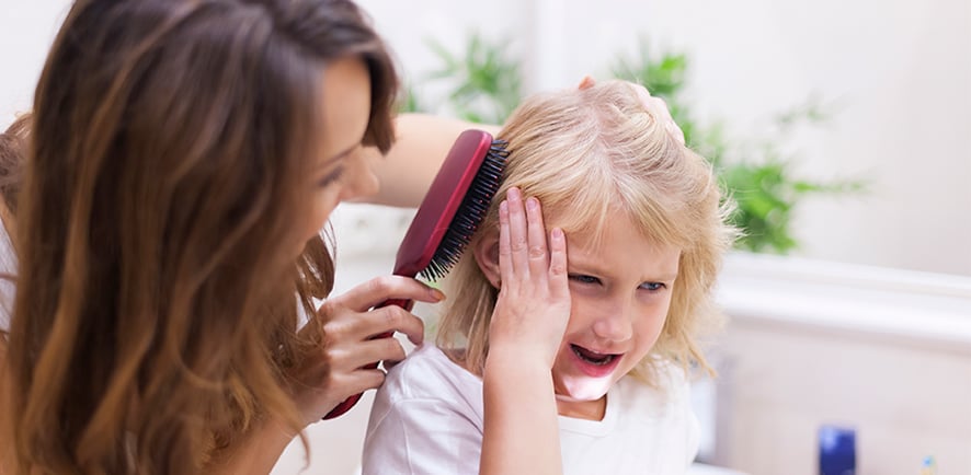 Причины и лечение алопеции очагового типа у ребенка